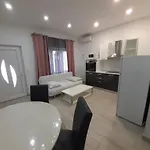 شقة Mouse أوميس