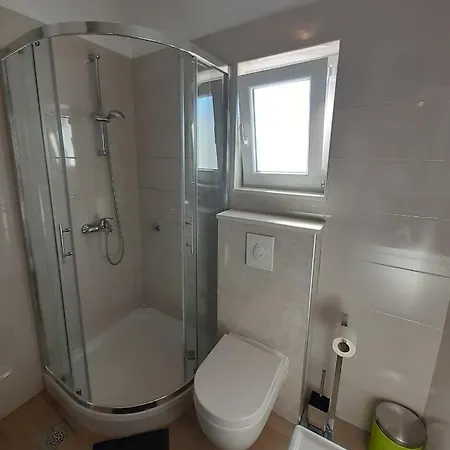 Mouse Apartment Omis