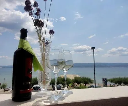 Mouse Omiš